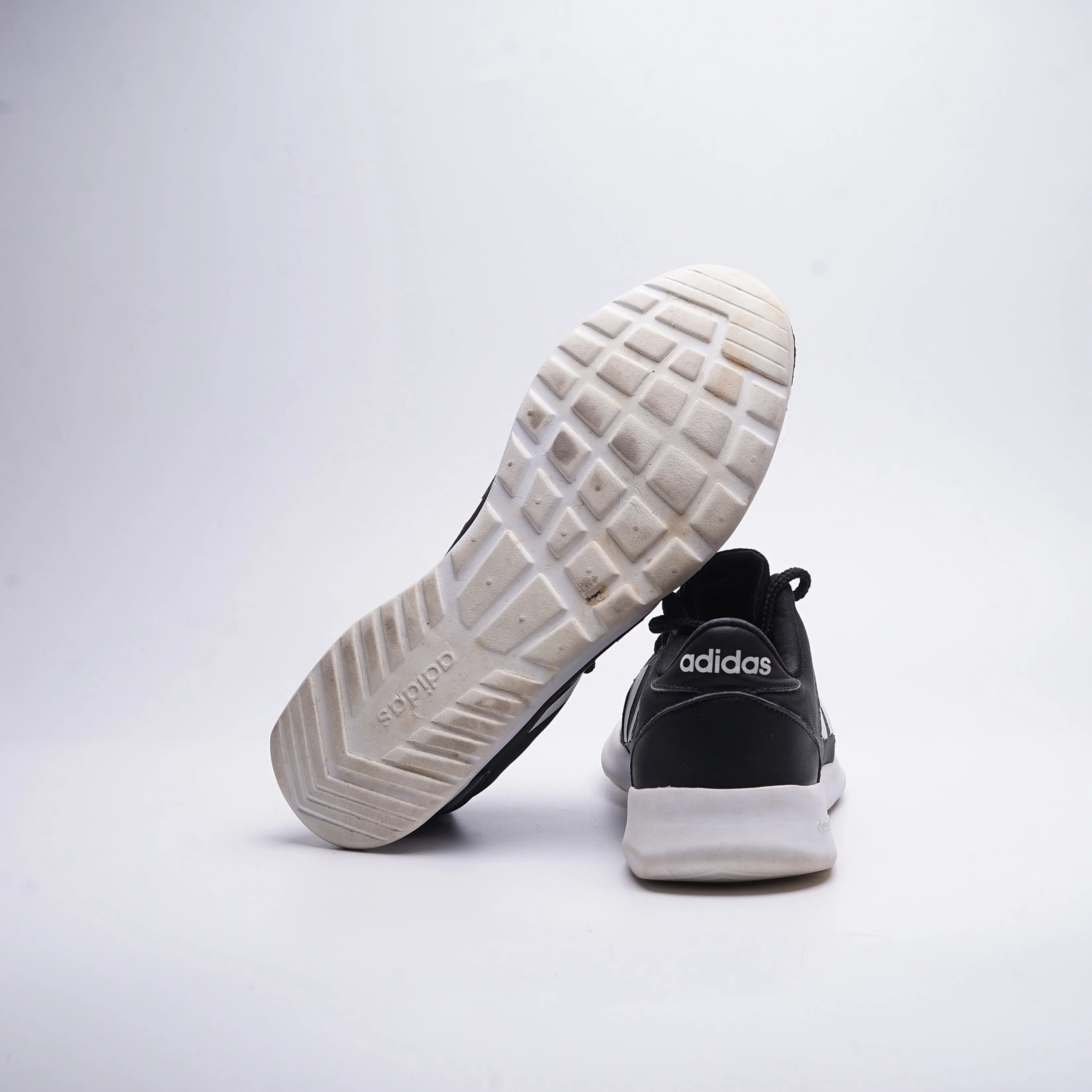 Adidas cloud foam sneakers