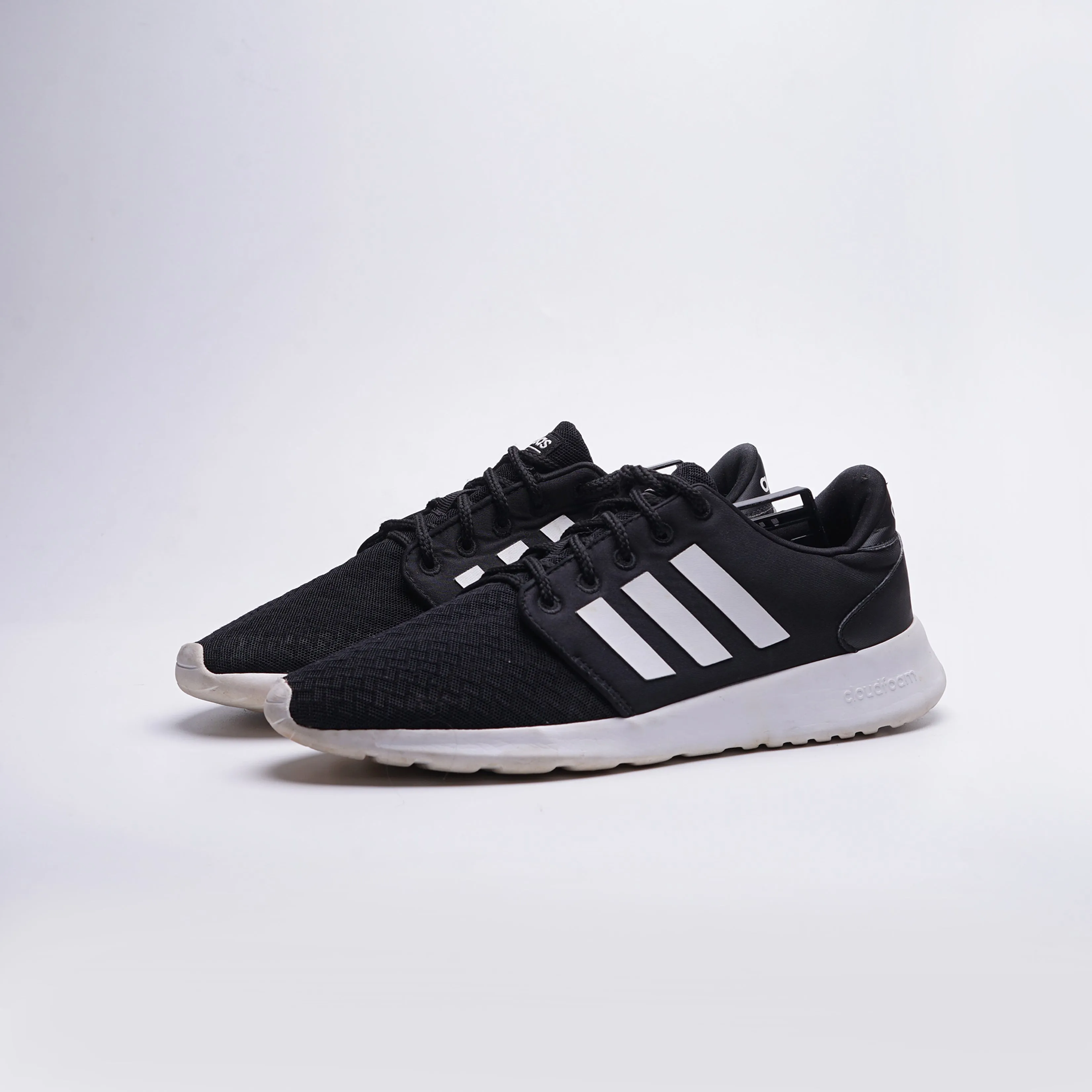 Adidas cloud foam sneakers