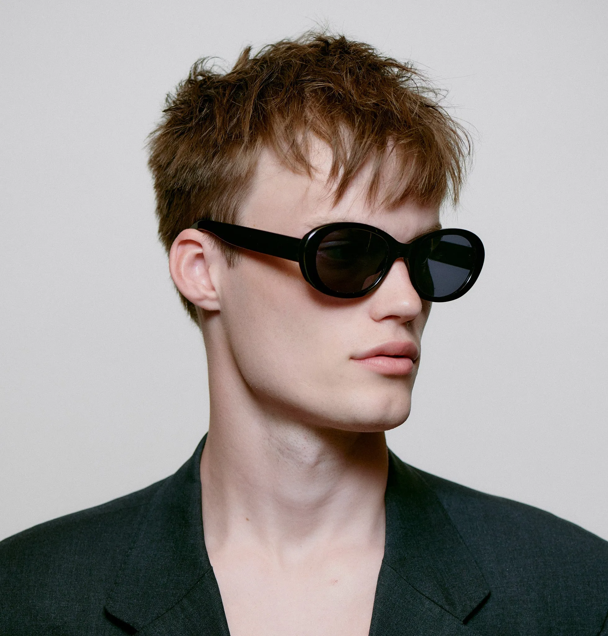 Anma Sunglasses - Black