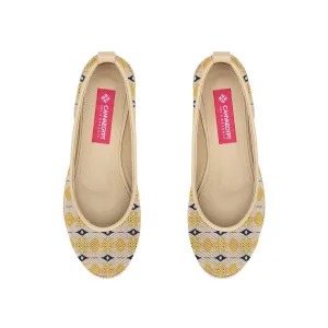 Beige Voyage Round Toe African Yellows