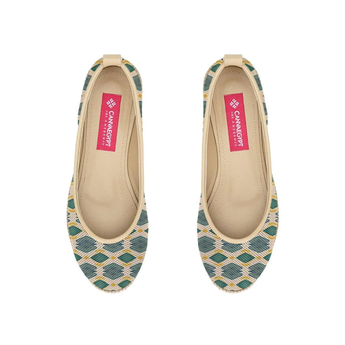 Beige Voyage Round Toe Pattern