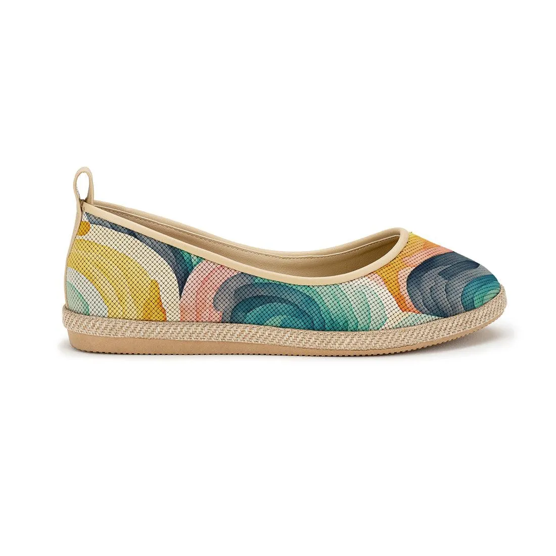 Beige Voyage Round Toe Scribbles