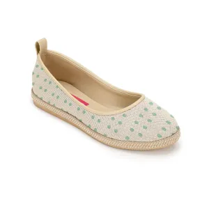 Beige Voyage Round Toe Spotted