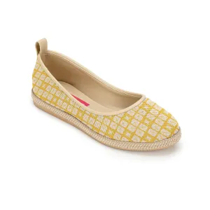 Beige Voyage Round Toe Yellow Rectangles