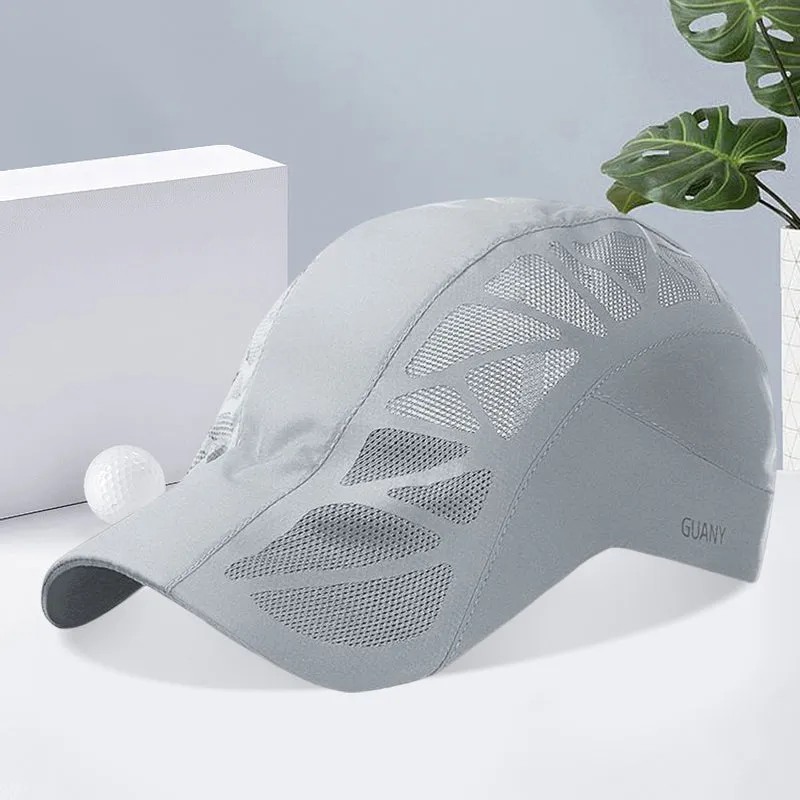 Breathable, quick-drying hood - ideal for the outdoors