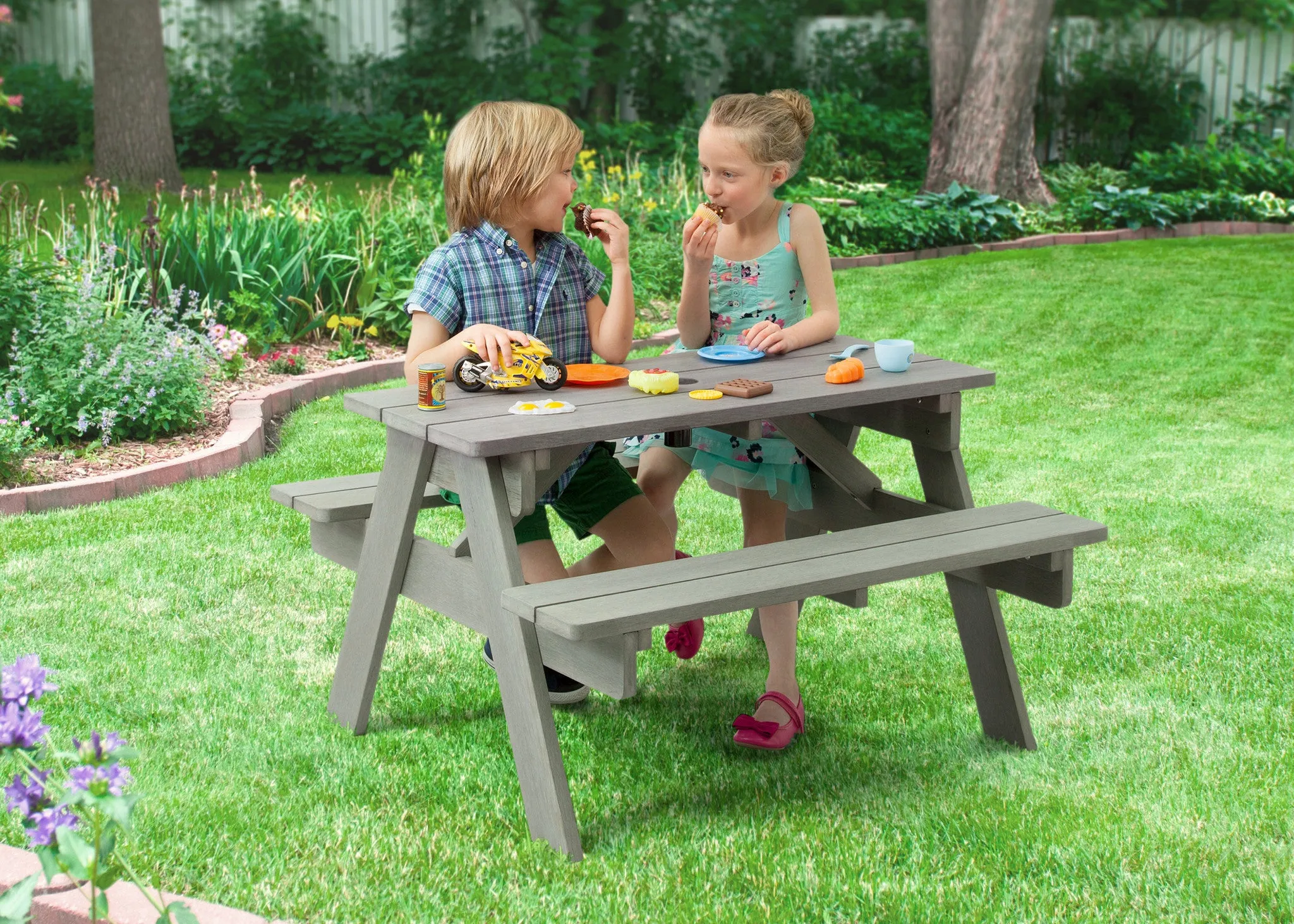 Child's Picnic Table