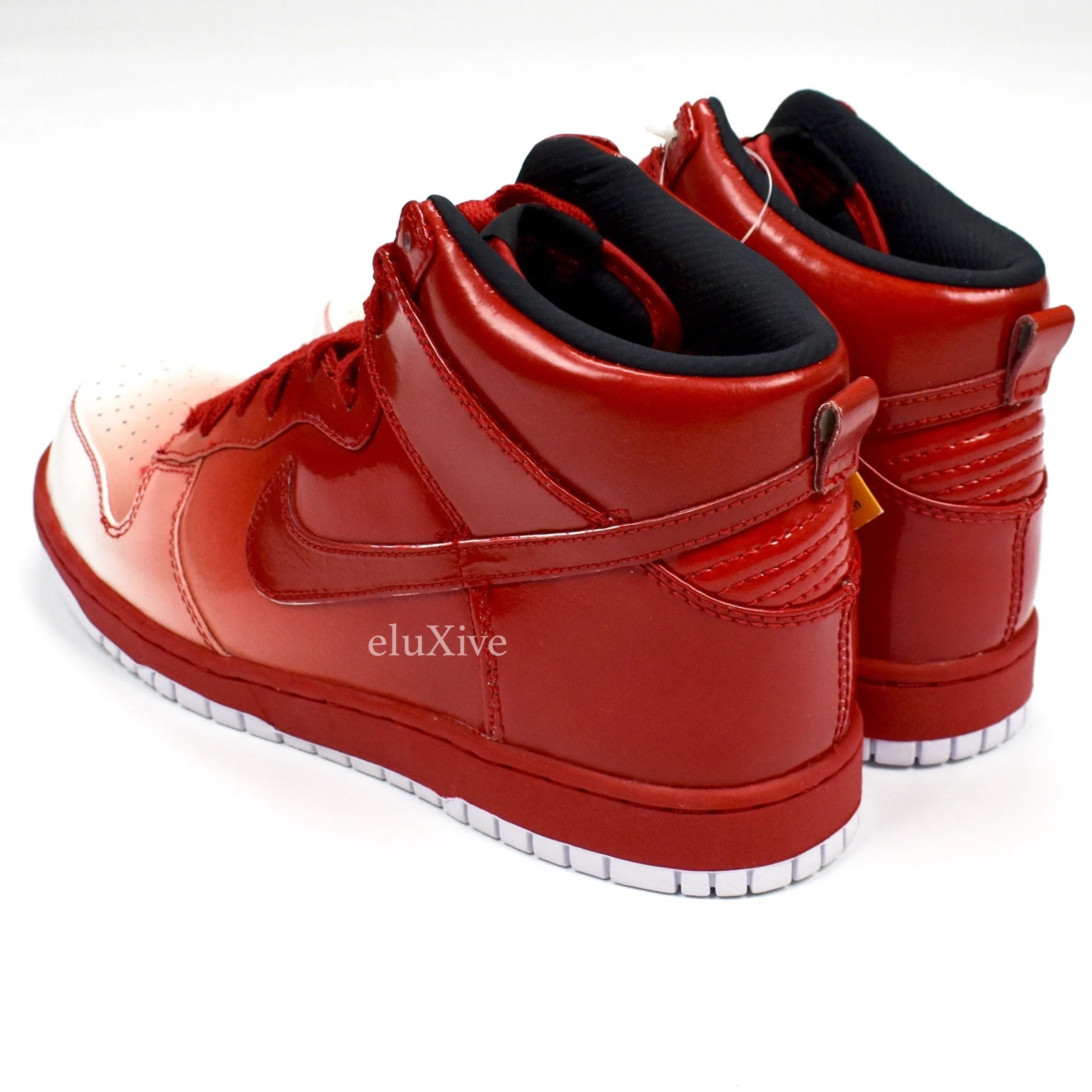 Nike - Dunk High Supreme Spark 'Destroyers' (Red)