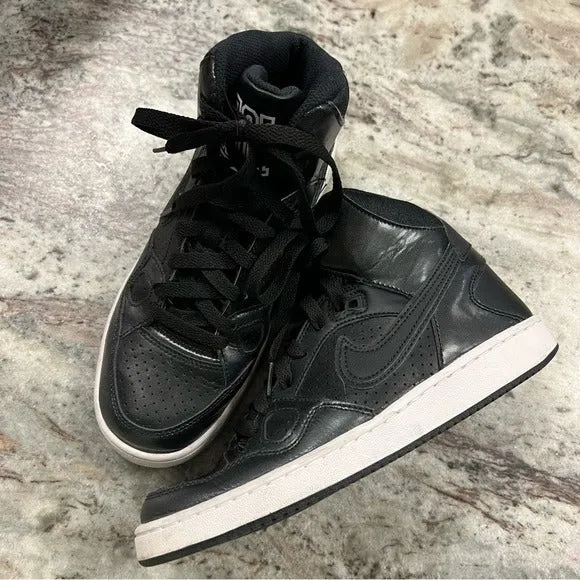 Nike Women’s Son of Force Mid Black Sneaker Athletic Shoes Size 7.5