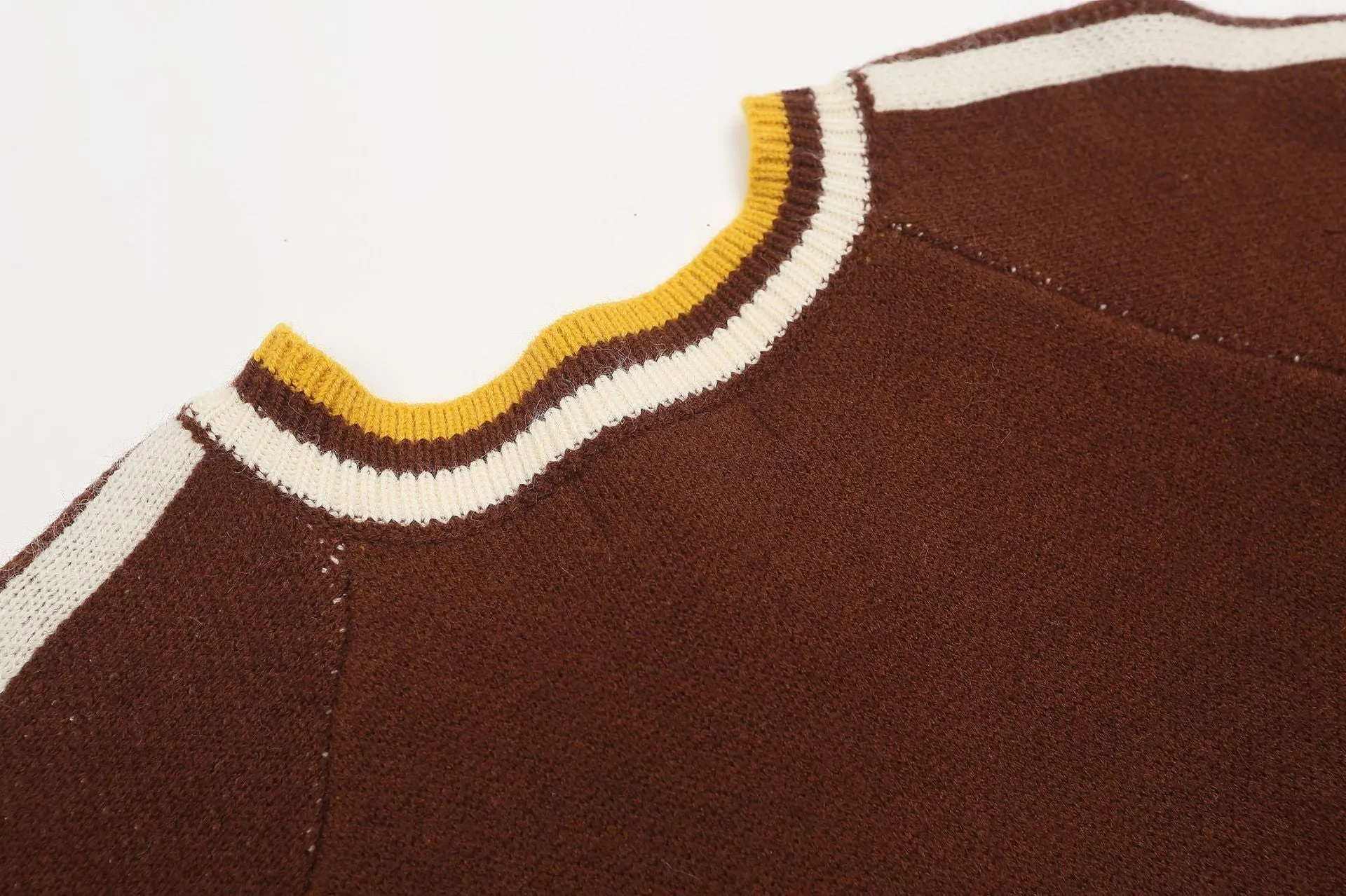 Retro Tennis Sweater – Los Angeles Vintage Edition
