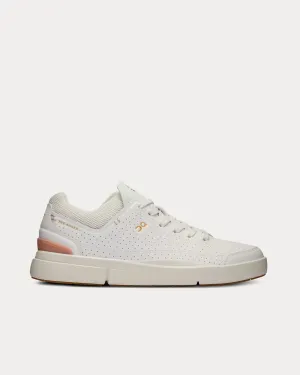 The Roger Centre Court White / Woodrose Low Top Sneakers