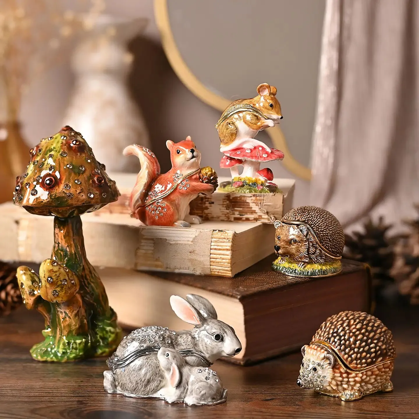 Treasured Trinkets - Red Squirrel
